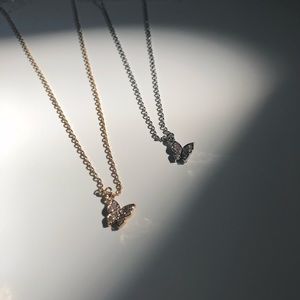 Dainty butterfly necklace silver !!!